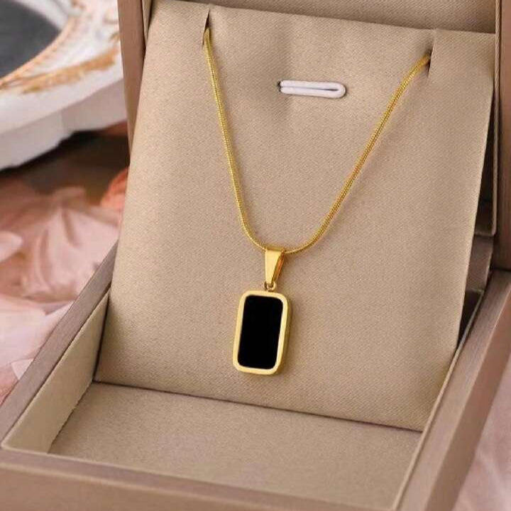 Chip Necklace Double Sided Black - White