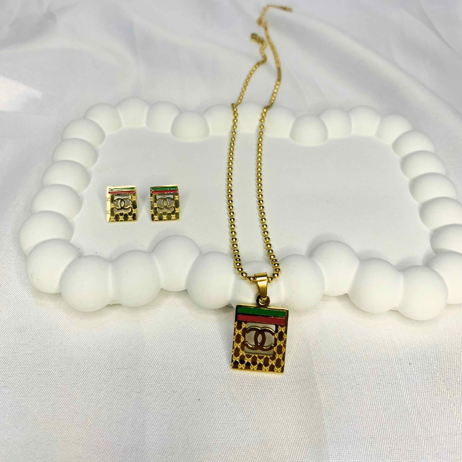 Gucci set Necklace with Earring