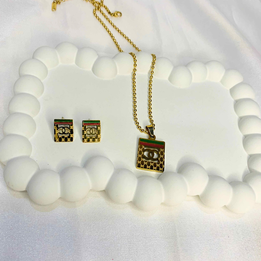 Gucci set Necklace with Earring