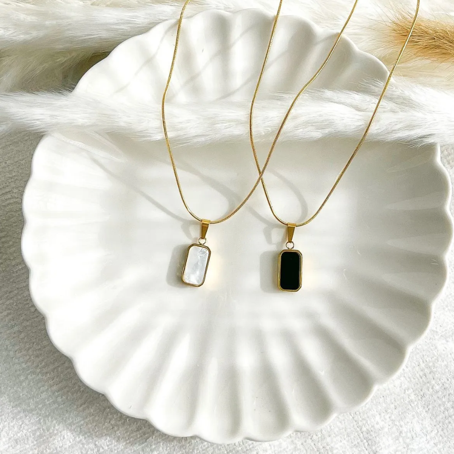 Chip Necklace Double Sided Black - White