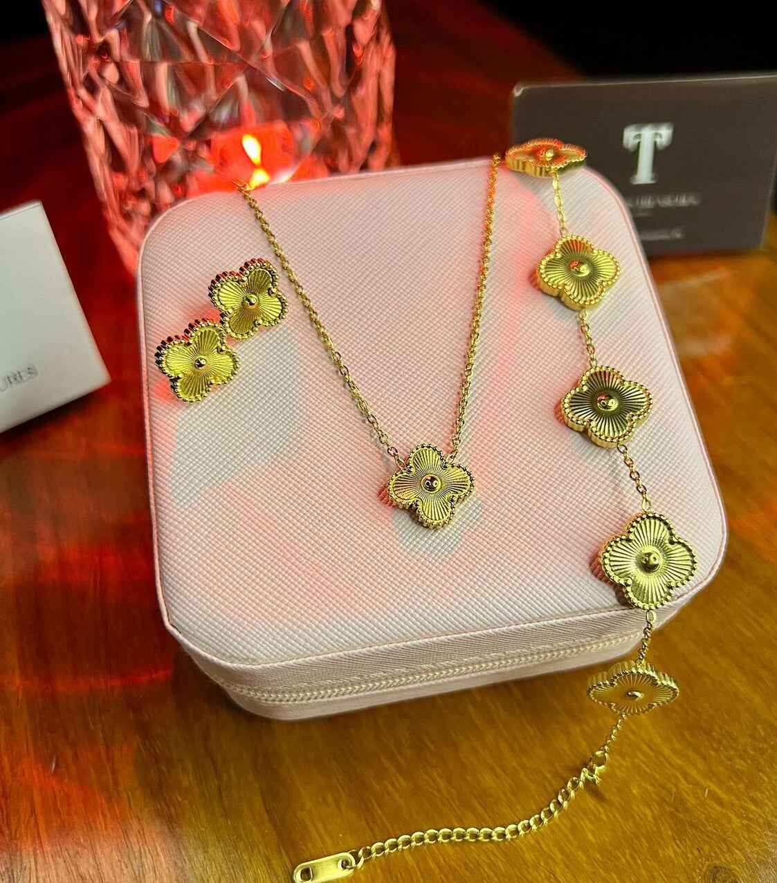 Golden Clover Set