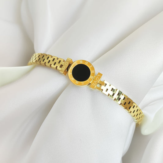Minimal Gold Love Handcuff