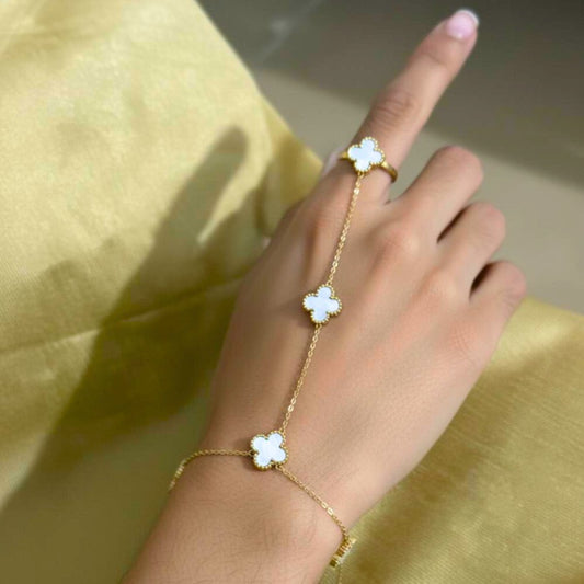 White Clover handchain