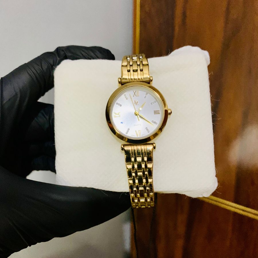DL Golden, Round Dial watch - Womens