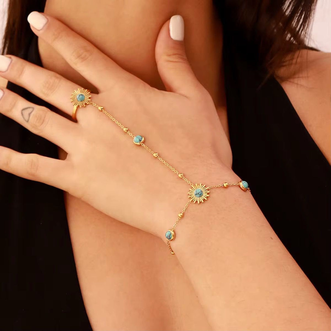 Ferozi Stoned Handchain
