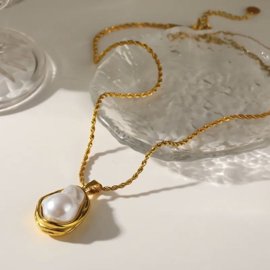 Mother Pearl Necklace