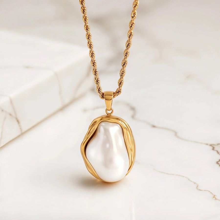 Mother Pearl Necklace
