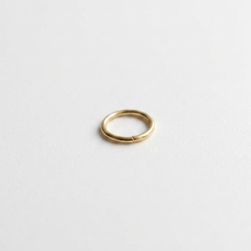Plain Gold Nose Ring