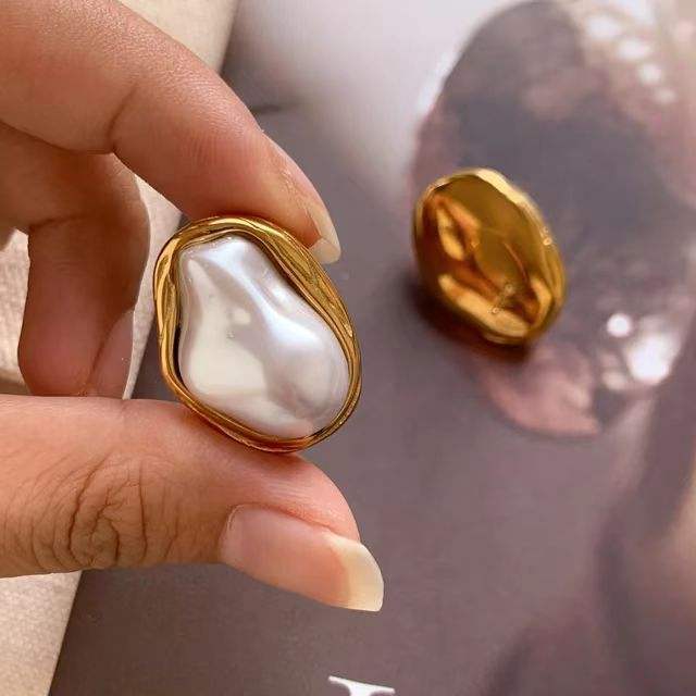 Mother Pearl Earrings