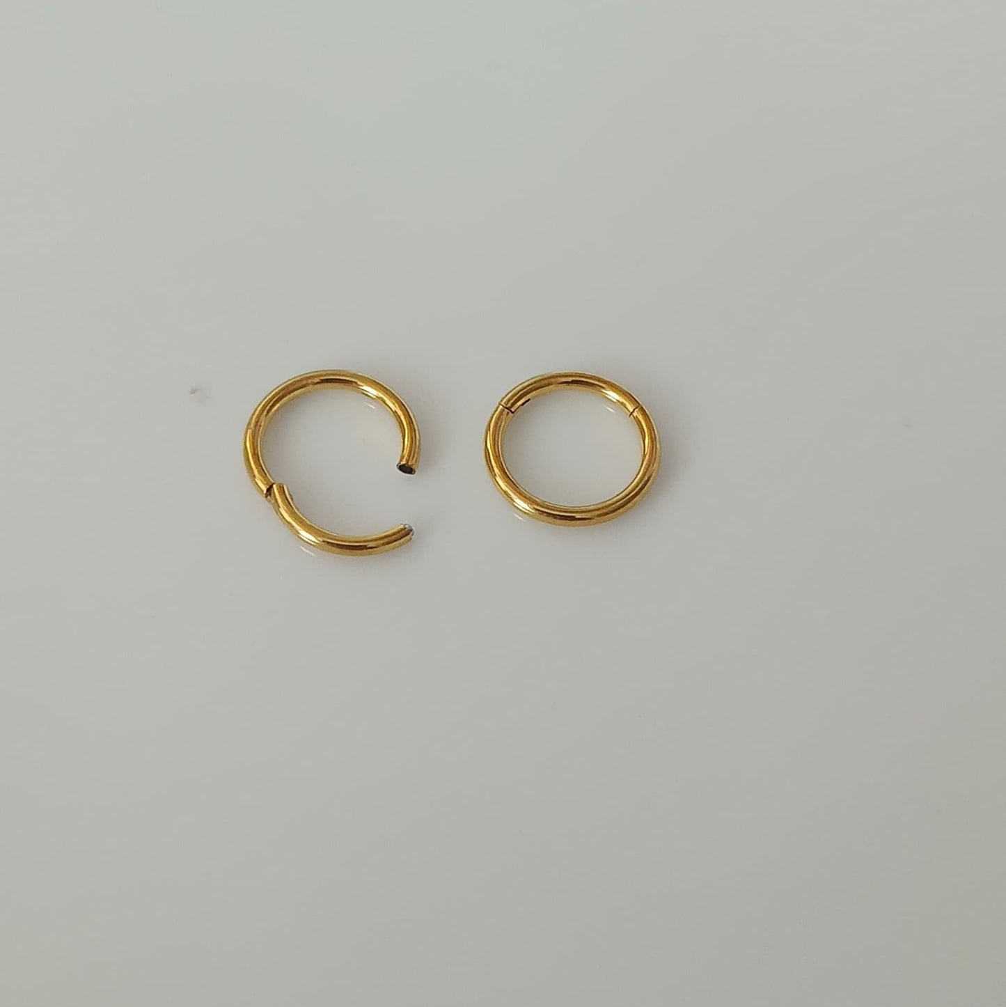 Plain Gold Nose Ring