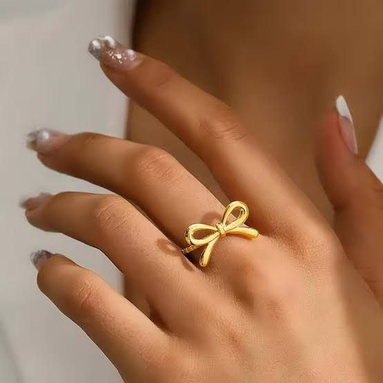Bow Ring 'Adjustable'