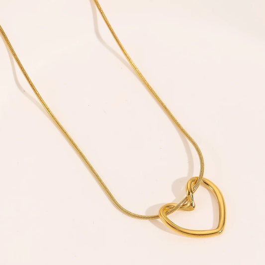 Twist Heart Pendant Necklace