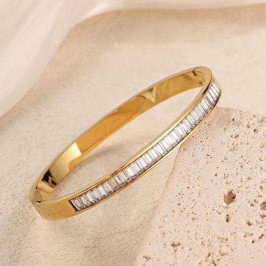 Pure crystal Bangle