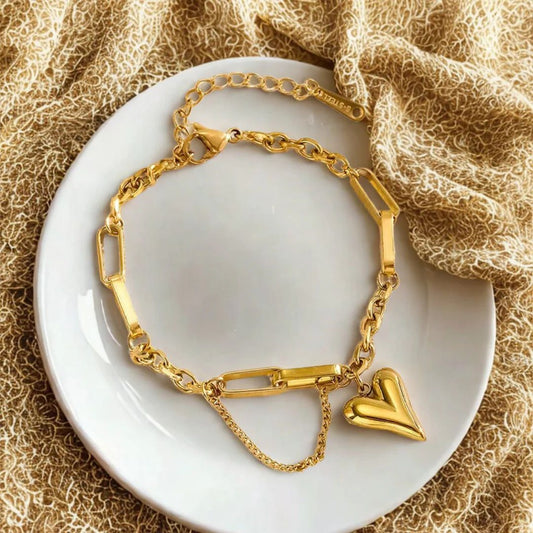 Heart shape chain bracelet